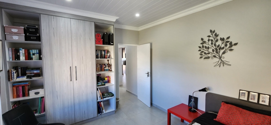 3 Bedroom Property for Sale in Dana Bay Western Cape